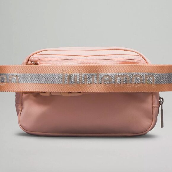 Everywhere Belt Bag 1L Wordmark Pink Mist/Silver/White Opal (NWT) - Picture 2 of 10